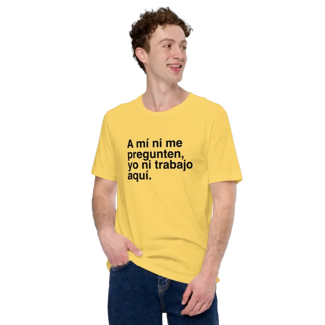 chico usando camiseta “A mí ni me pregunten” estilo casual - EnjoyHoy;)