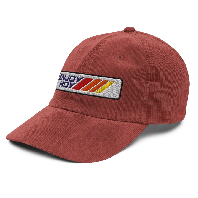 Gorra de pana café terracota EnjoyHoy;) vista en ángulo 3/4.