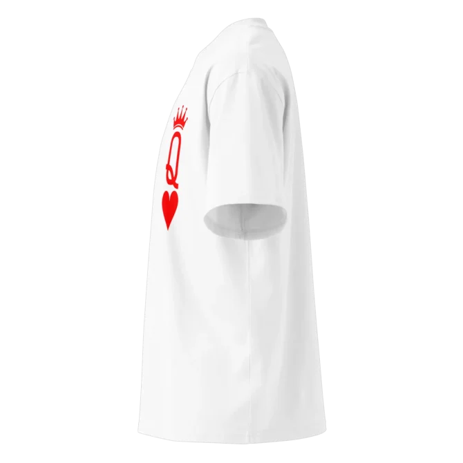 Camiseta Reina de Corazones oversize vista de lado