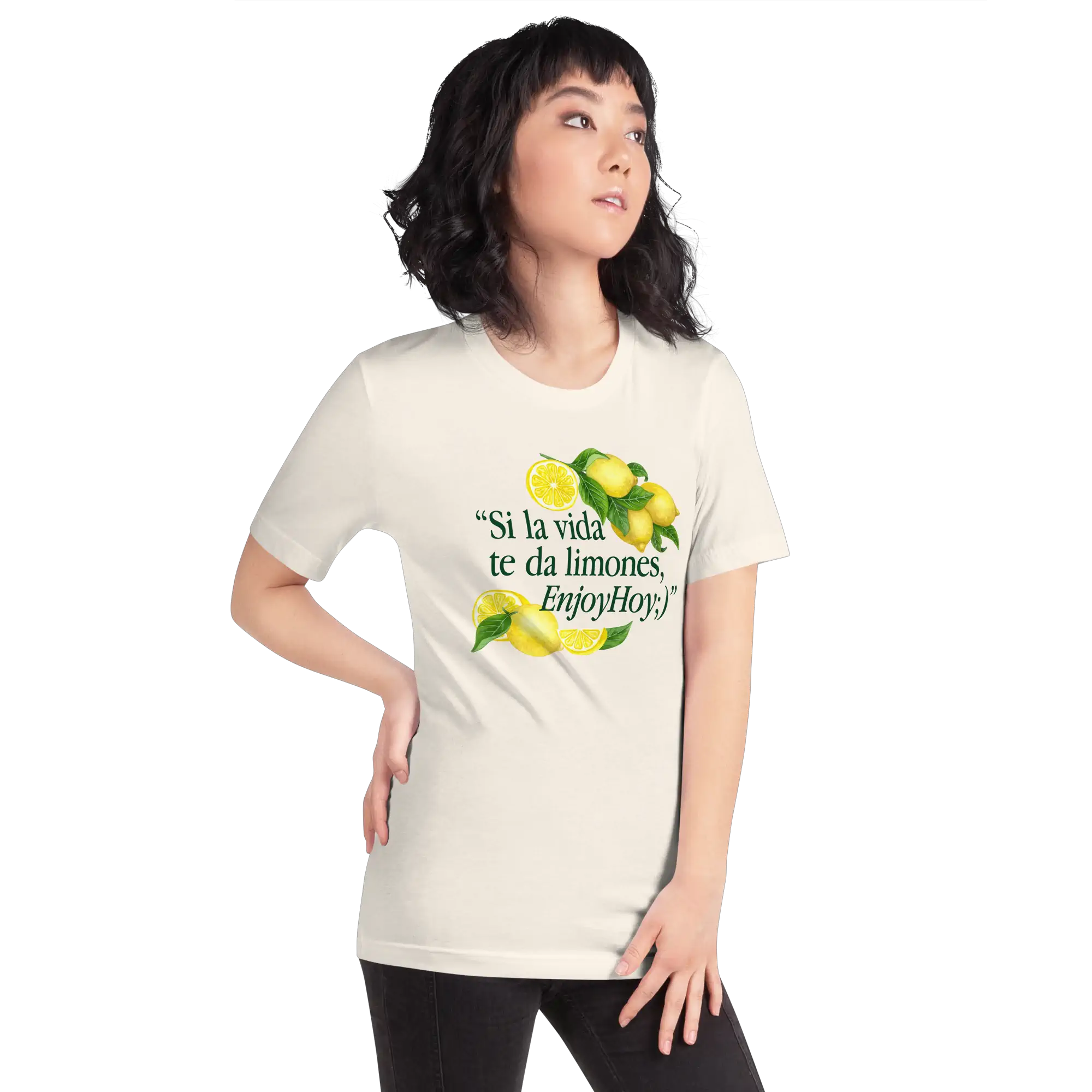 Camiseta Si la vida te da limones modelo usándola de frente